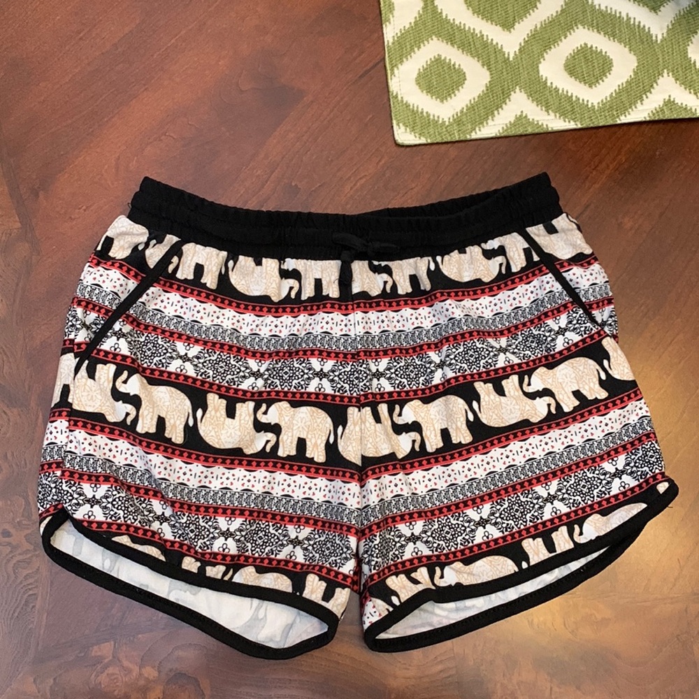 So | Shorts 🩳